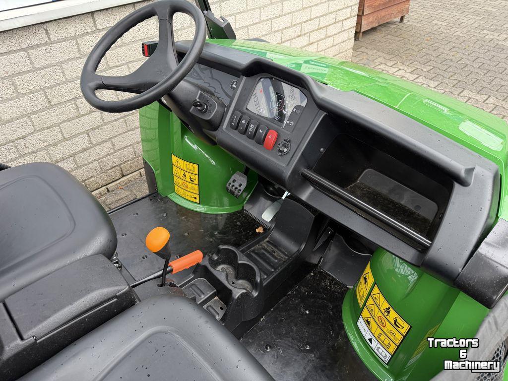 Schlepper / Traktor John Deere Gator HPX 815E