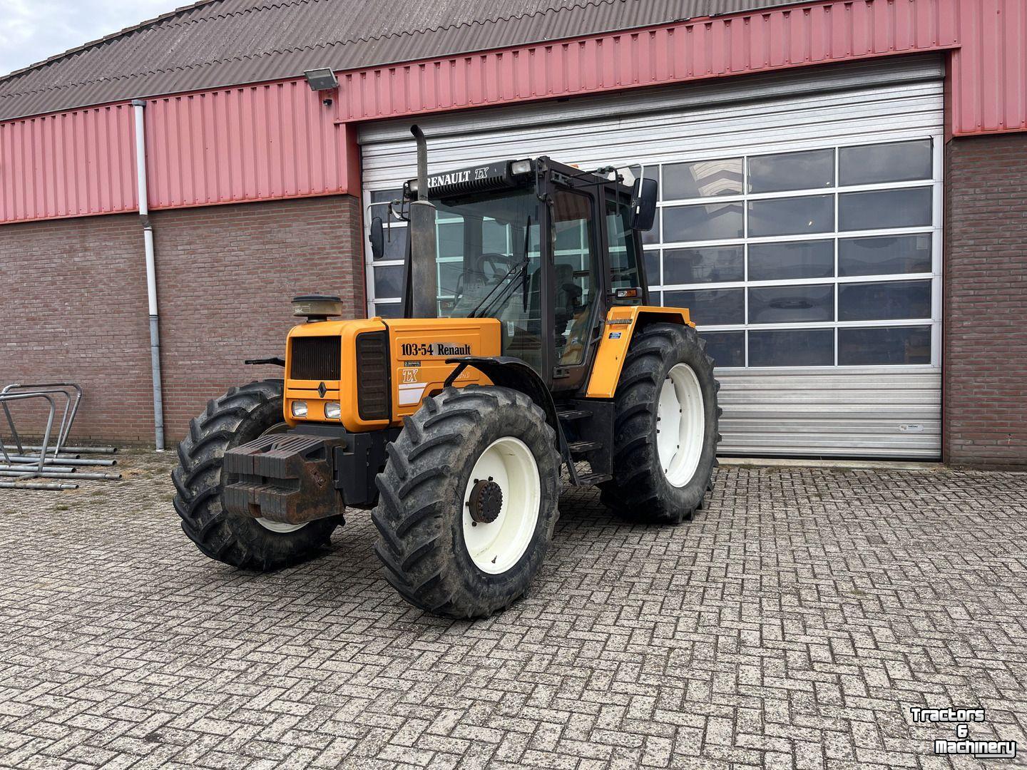 Schlepper / Traktor Renault 103-54 TX