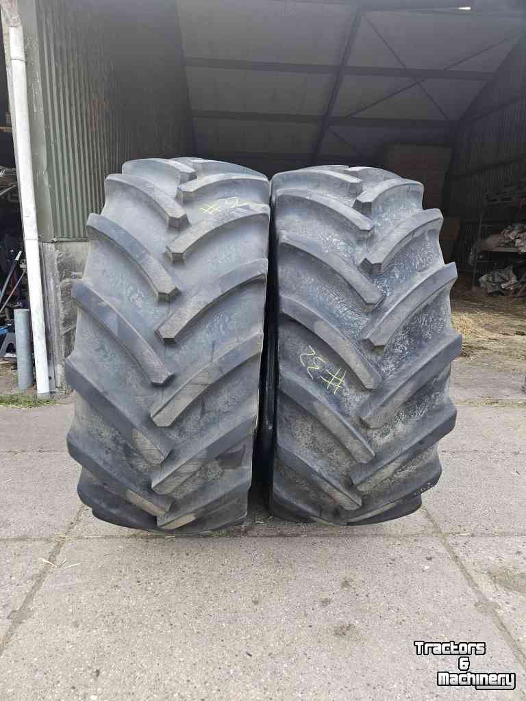 Räder, Reifen, Felgen & Distanzringe Mitas 800/70R38 SFT. 58 mm profiel!