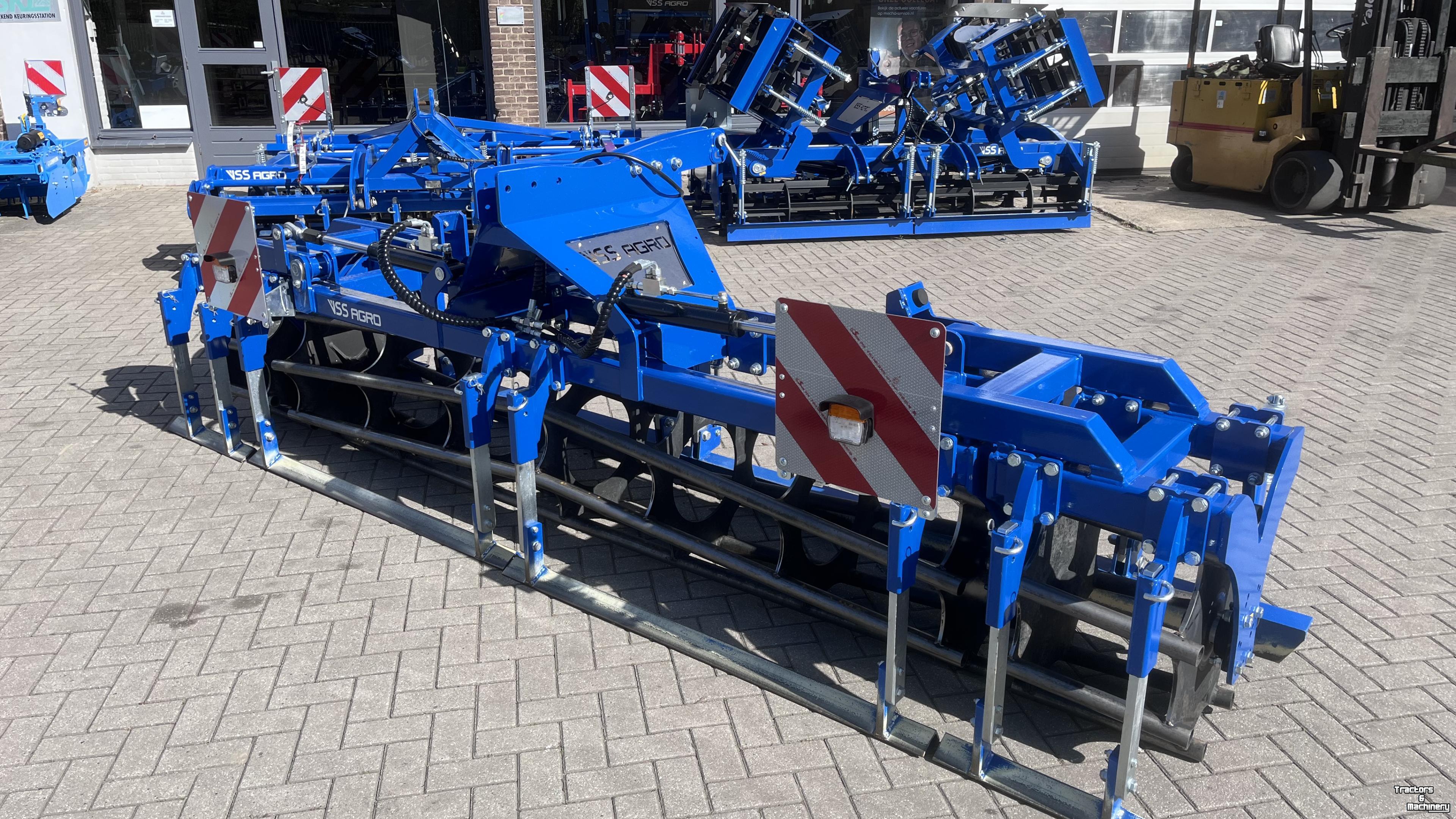 Sonstiges Bodenbearbeitungsgeräte und Zubehör VSS Agro Frontegalisator FE 4.25