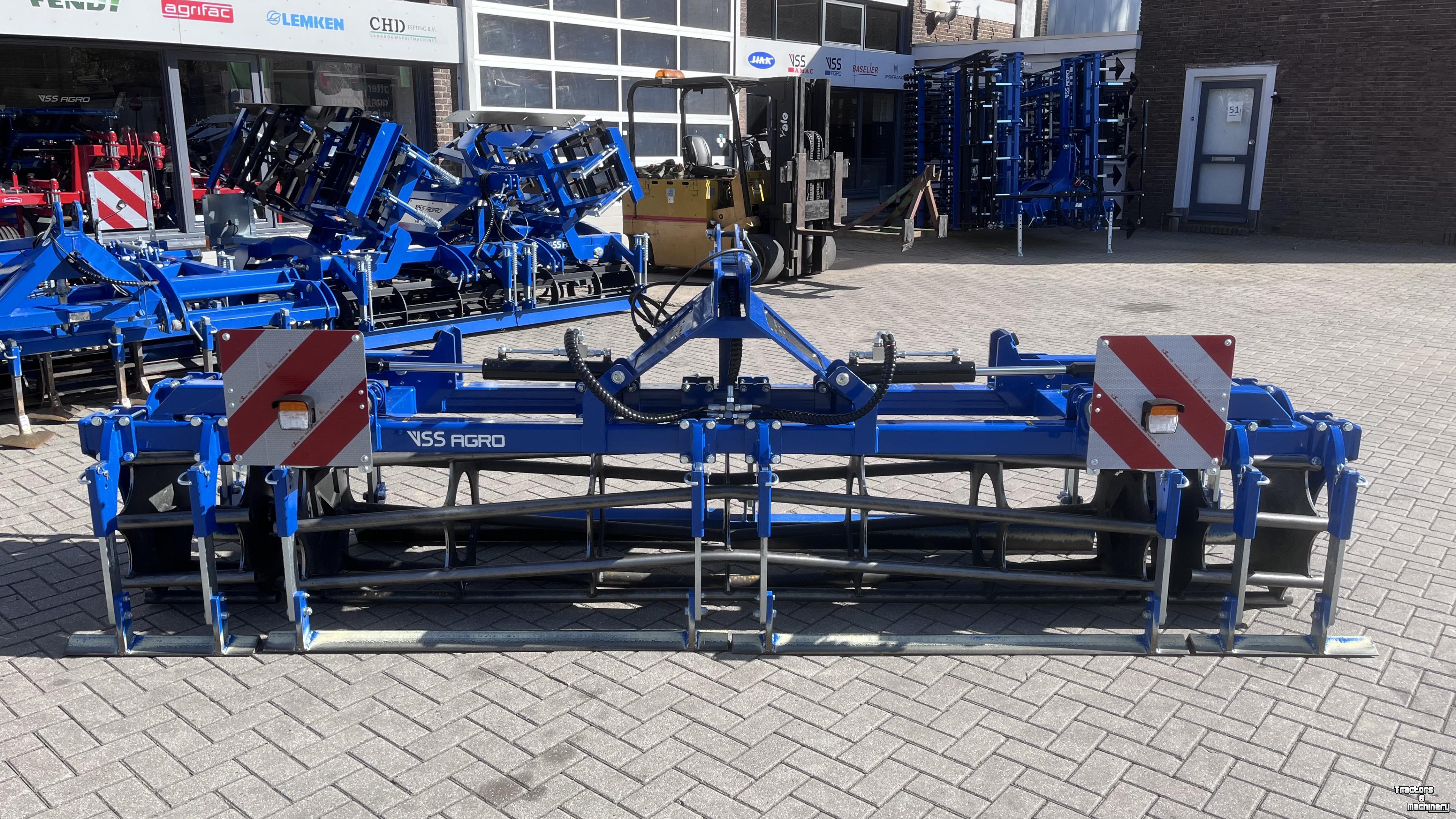 Sonstiges Bodenbearbeitungsgeräte und Zubehör VSS Agro Frontegalisator FE 4.25