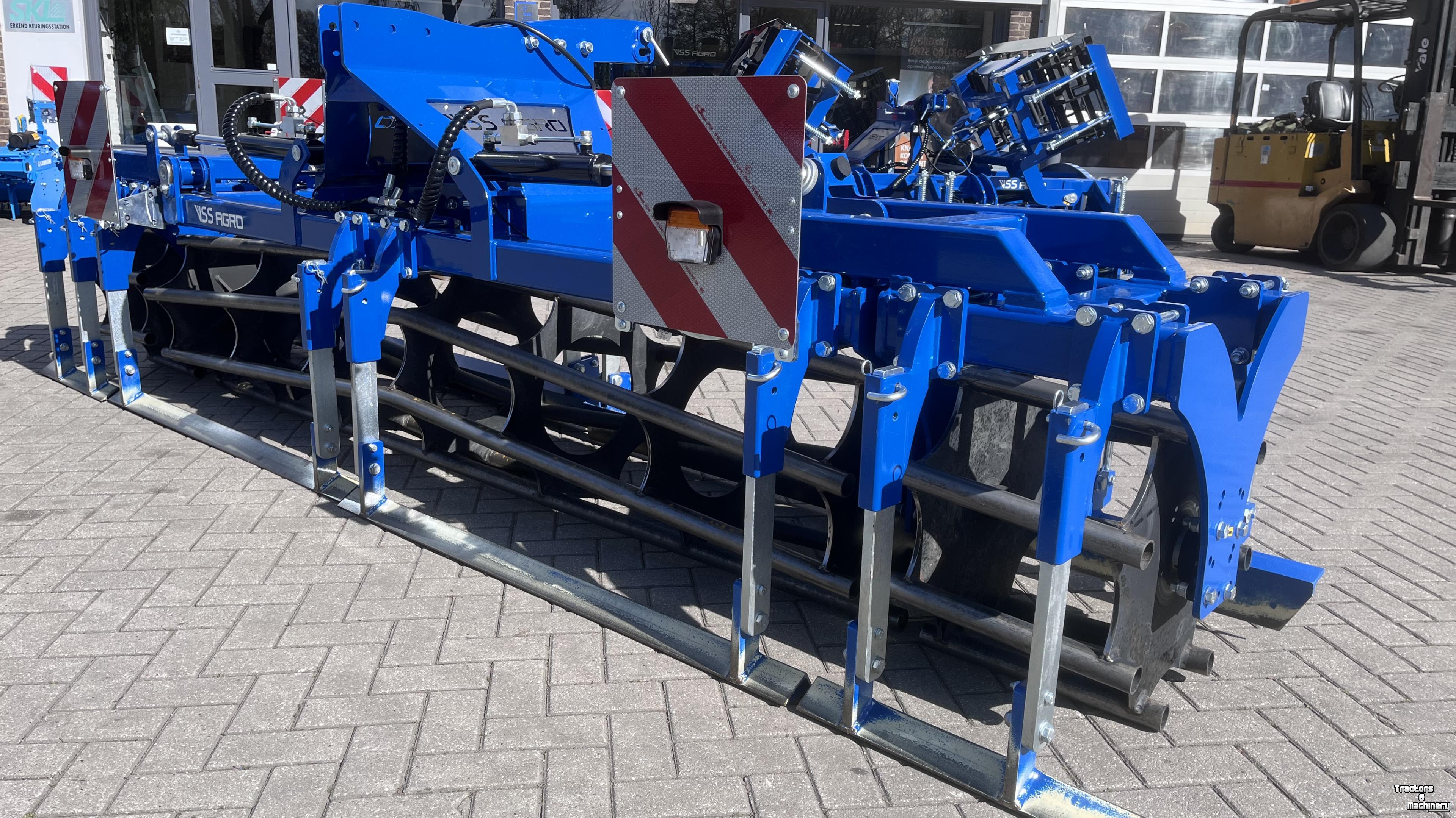 Sonstiges Bodenbearbeitungsgeräte und Zubehör VSS Agro Frontegalisator FE 4.25