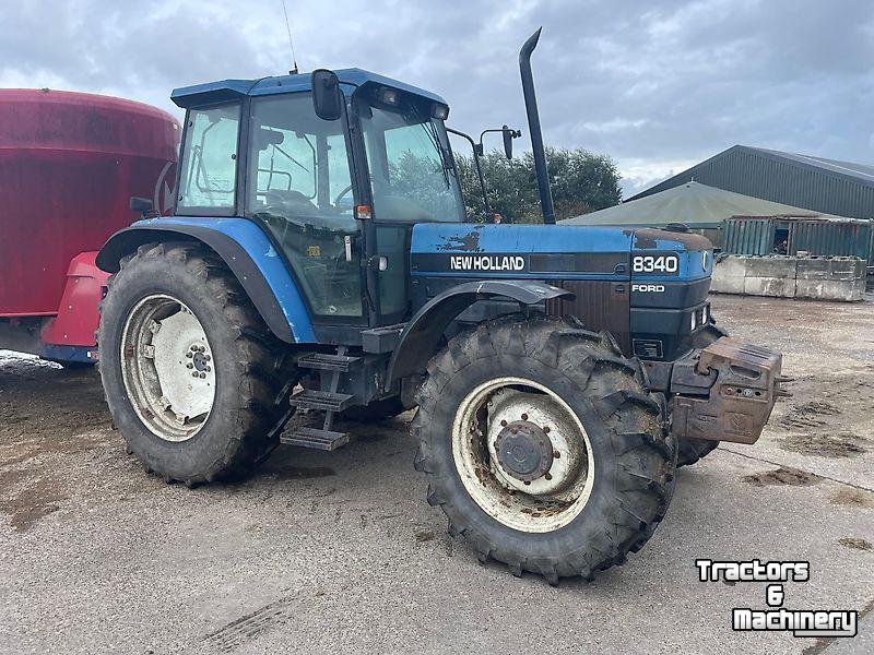 Schlepper / Traktor New Holland 8340 SLE