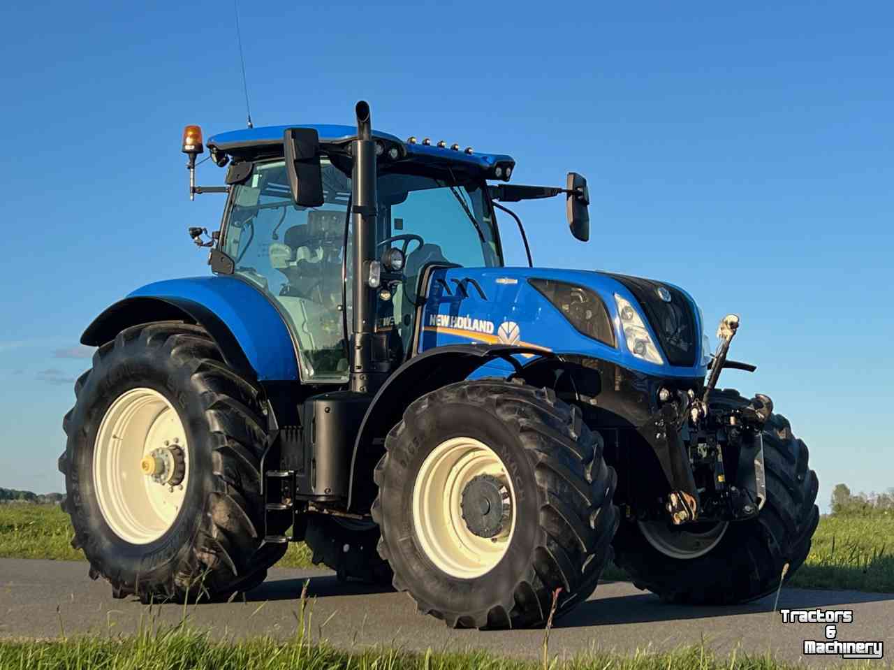 Schlepper / Traktoren New Holland T7.245 Auto command, BJ2019, 2345 uur! tractor trekker schlepper nh