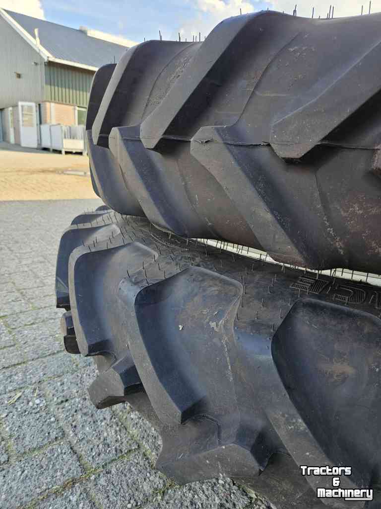 Räder, Reifen, Felgen & Distanzringe  Bandenset New Holland TS 11.2R54 11.2R38