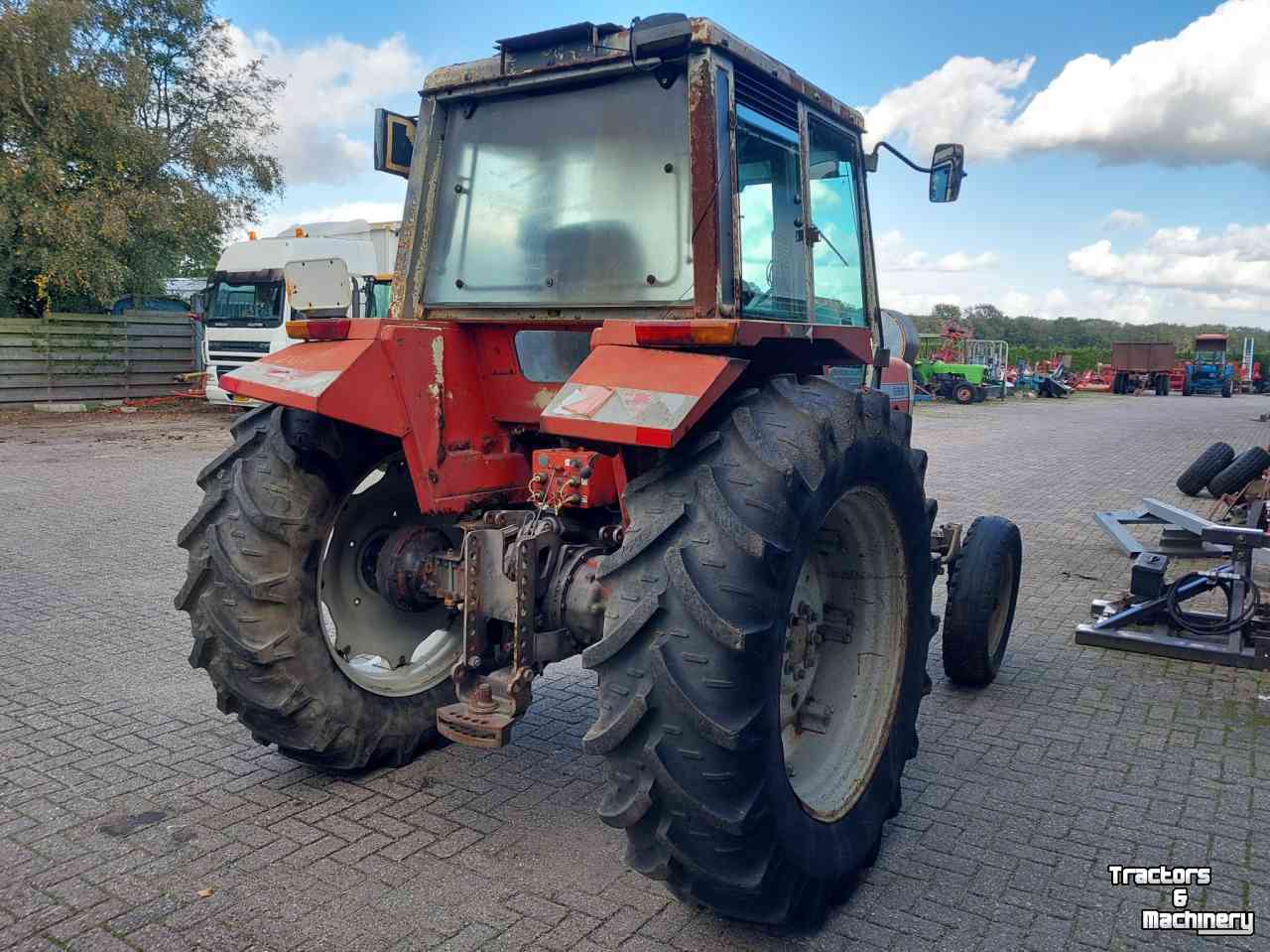 Schlepper / Traktoren Massey Ferguson 698