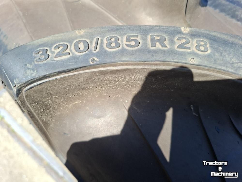Räder, Reifen, Felgen & Distanzringe  320/85R28