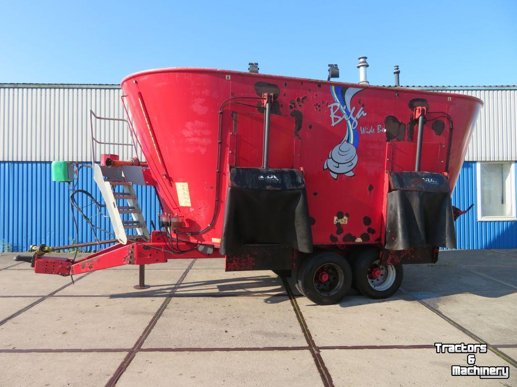 Futtermischwagen Vertikal Peecon VMW 320 voermengwagen