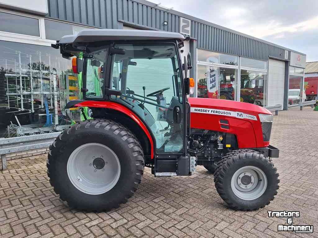 Gartentraktoren Massey Ferguson 1750M HST