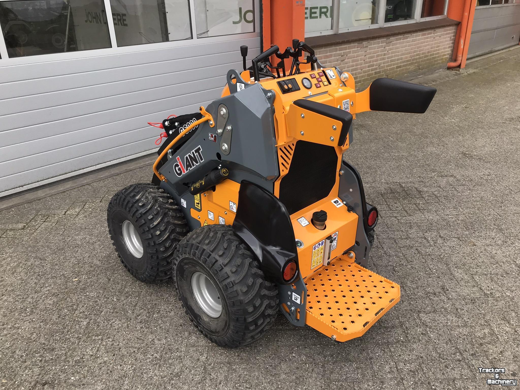 Radlader Giant GS900