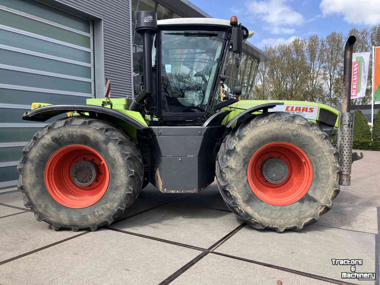 Schlepper / Traktor Claas Xerion 3300 Tractor