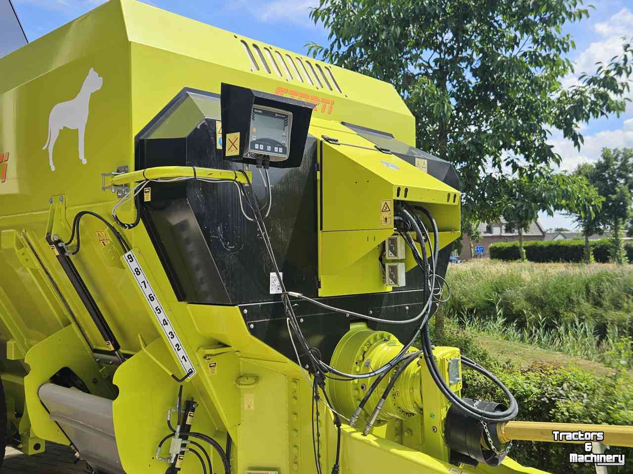 Futtermischwagen Storti Dogo MT 220