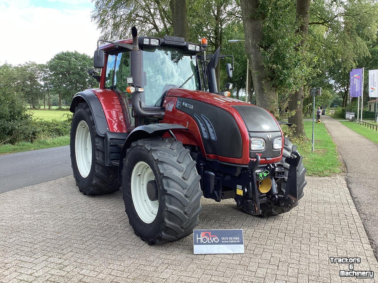 Schlepper / Traktor Valtra T202D AC15.2