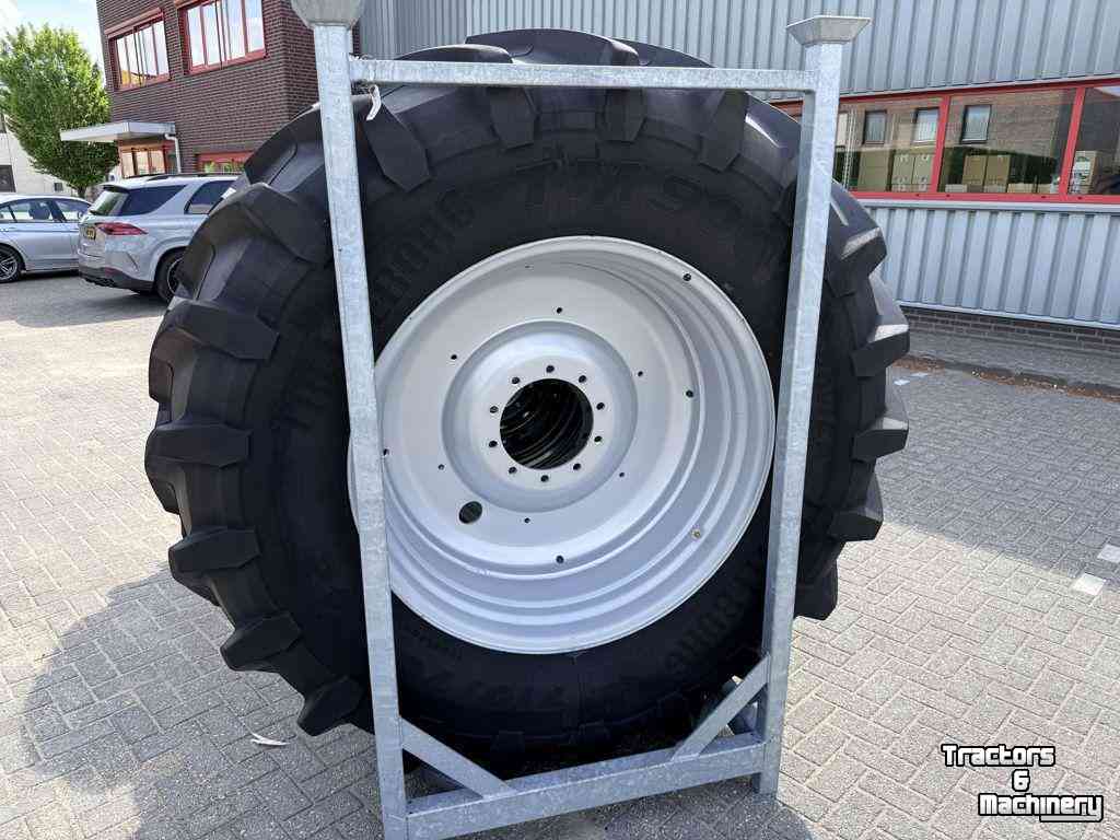 Räder, Reifen, Felgen & Distanzringe Trelleborg 710/70R42 + Mitas 600/70