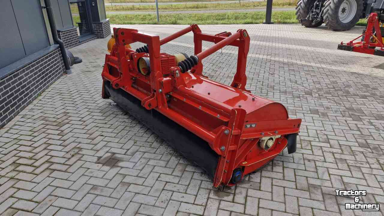 Mähwerk Ducker UM 27 frontmaaier
