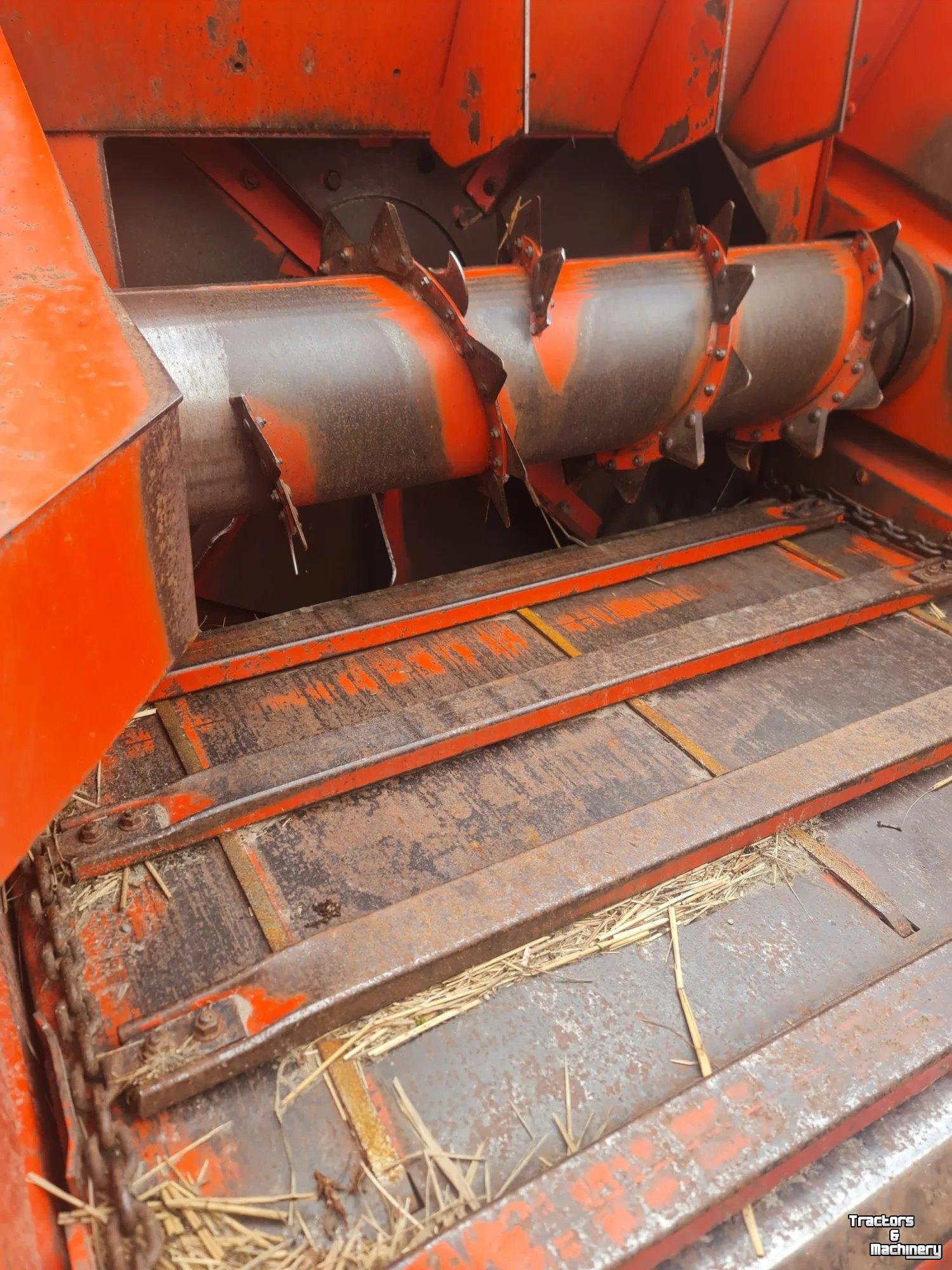 Strohverteiler für Liegeboxen Kuhn PRIMOR 2060H STROSTROOIER