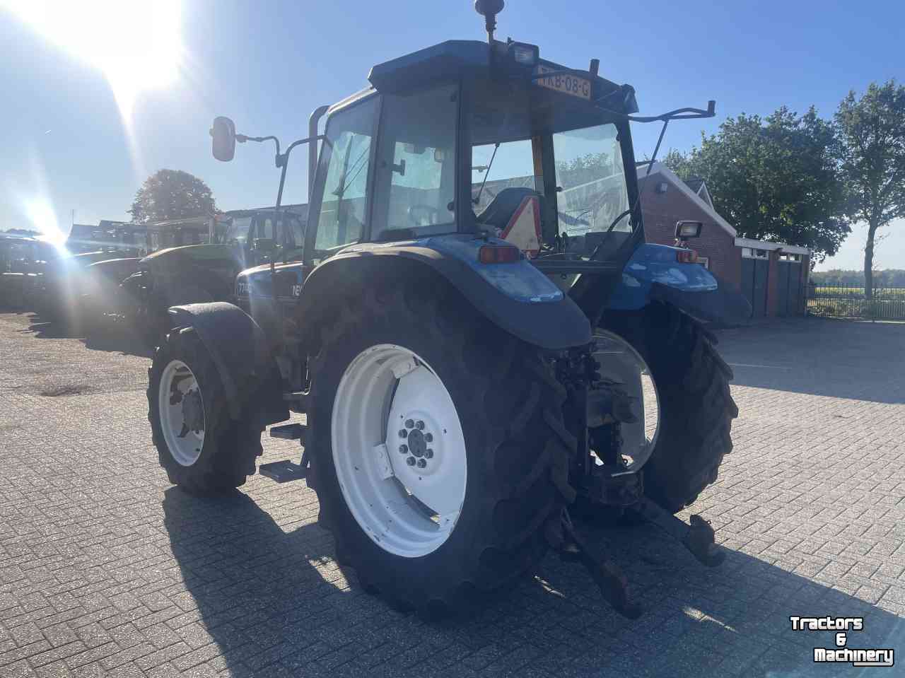 Schlepper / Traktor New Holland 7740 SLE cab + airco