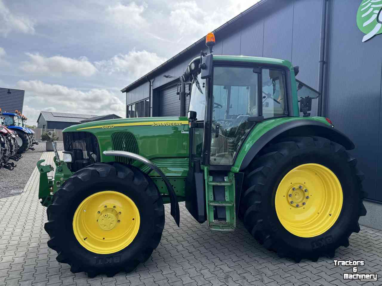 Schlepper / Traktor John Deere 6820 PQ premium