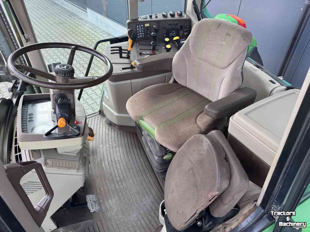 Schlepper / Traktor John Deere 6820 PQ premium