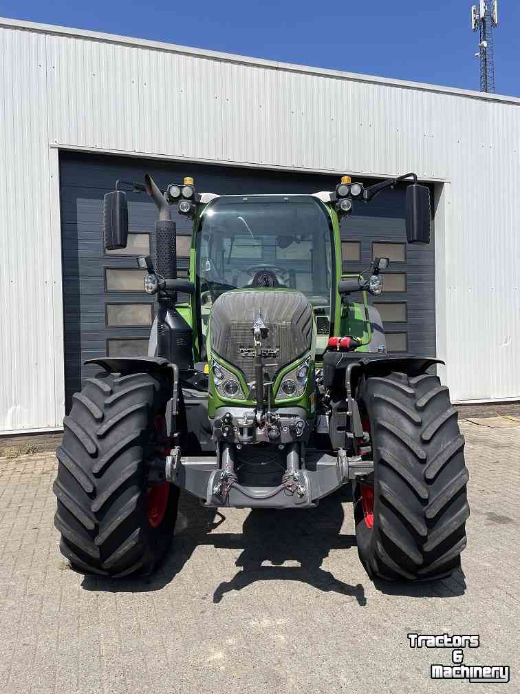 Schlepper / Traktoren Fendt 516 S4 Profi Plus