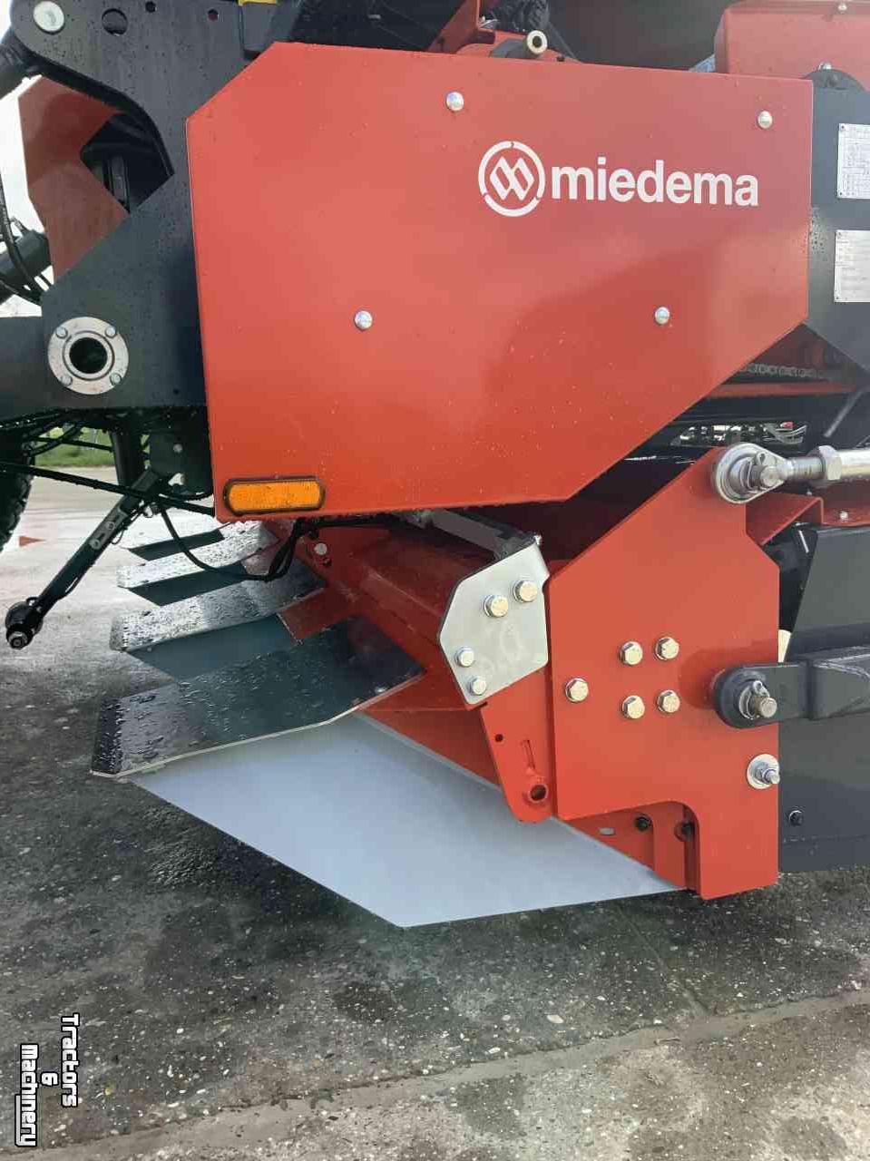 Kartoffellegemaschine Miedema MS4000 snarenbedpootmachine | Structural | dewulf