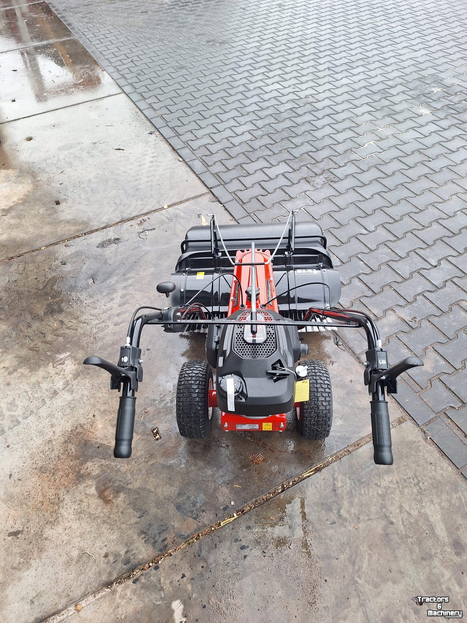 Kehrmaschine  Tielburger veegmachine