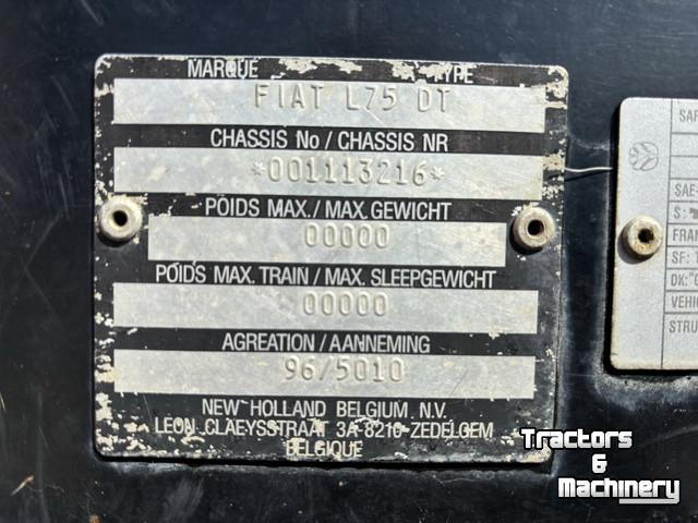 Schlepper / Traktor New Holland L75