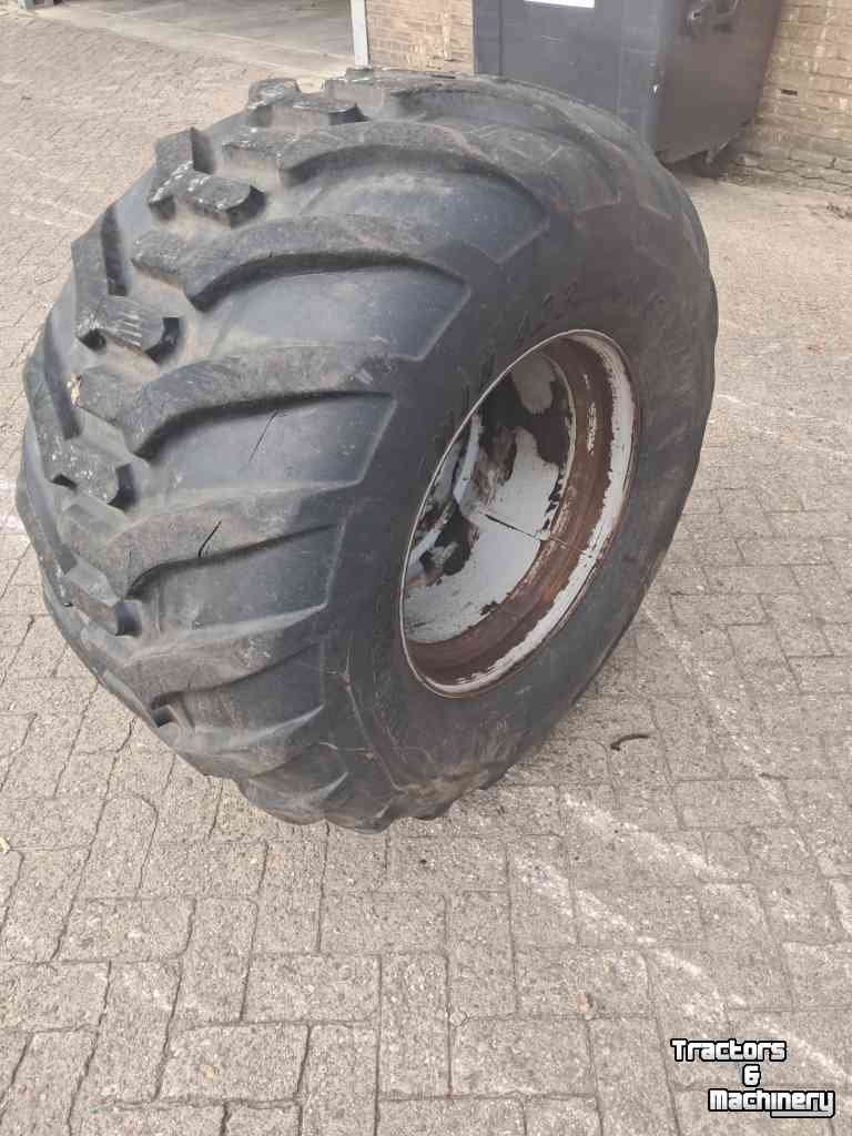 Räder, Reifen, Felgen & Distanzringe Trelleborg 620/50 R22.5