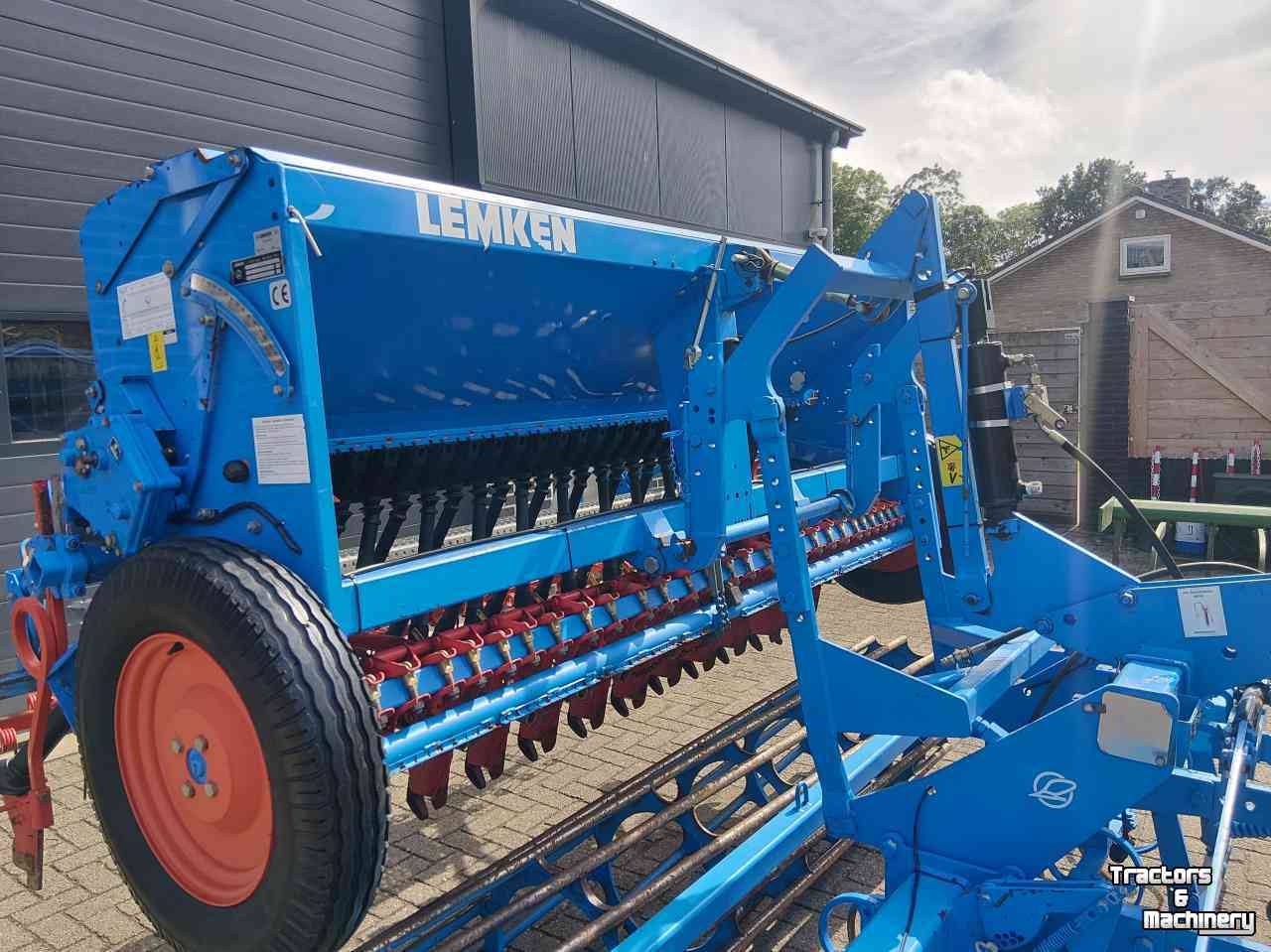 Sämaschine-Kombination Lemken Quarz 7/300 met Lemken Eurodrill 300/29R Zaaimachine