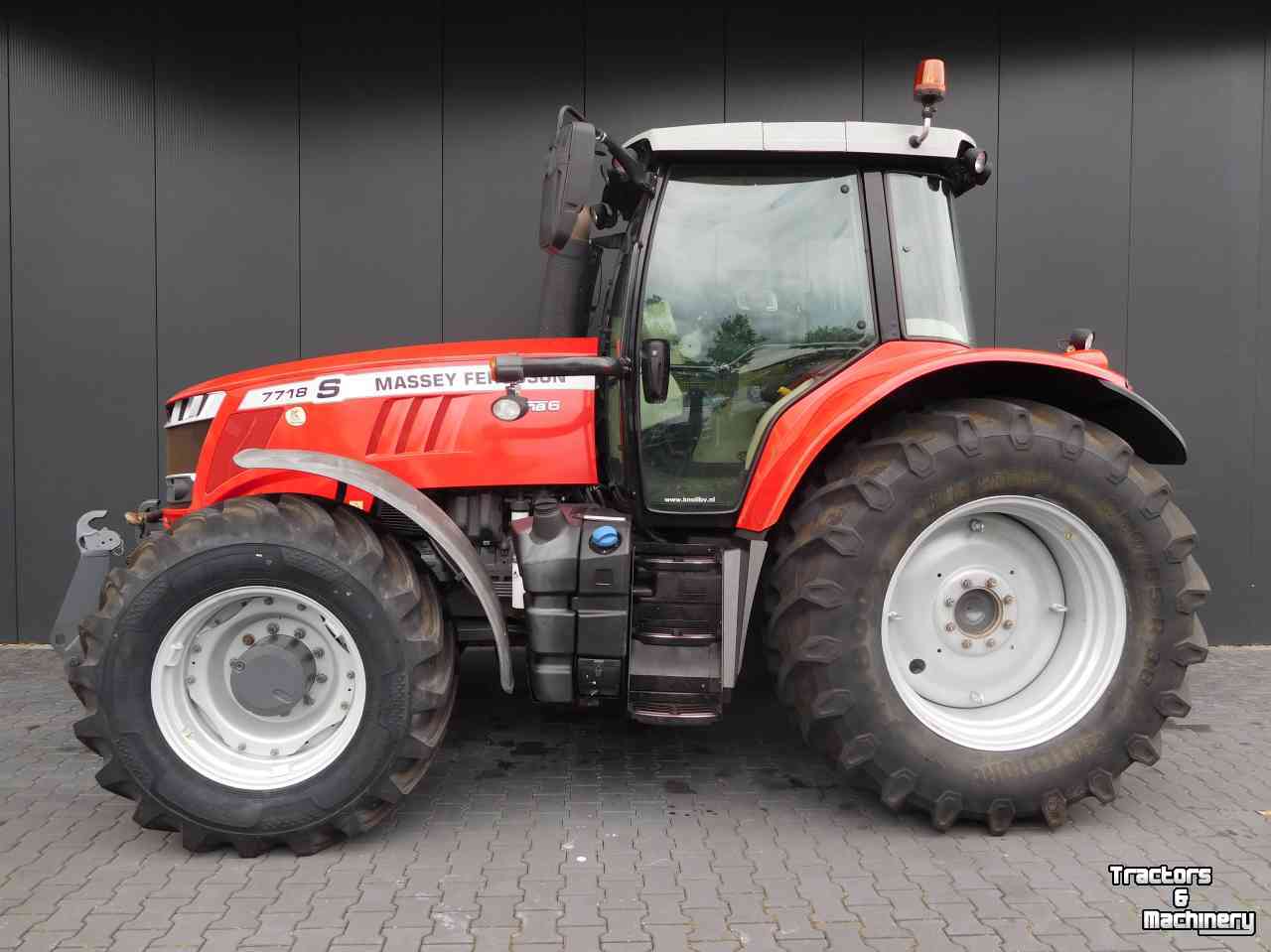 Schlepper / Traktor Massey Ferguson 7718