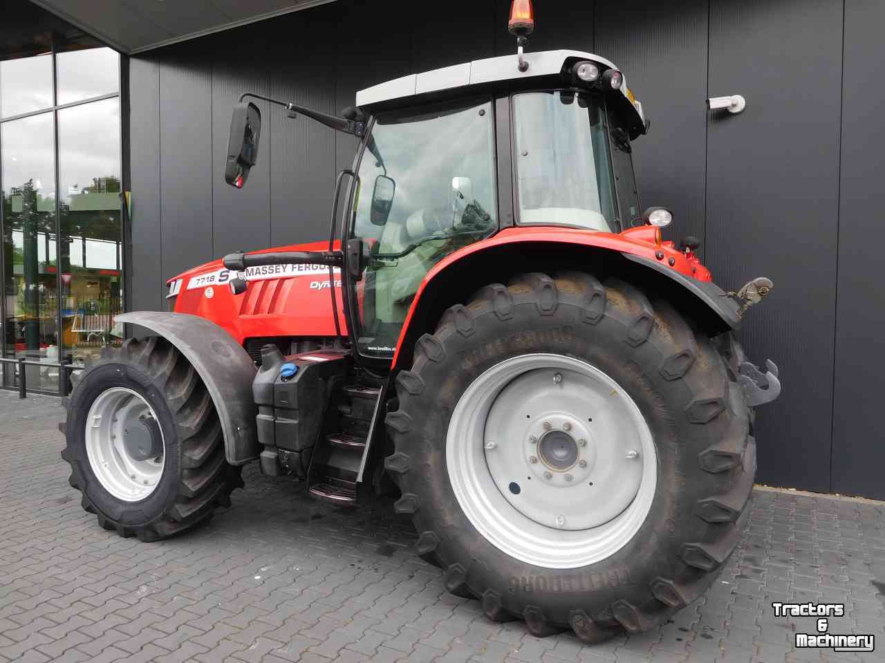 Schlepper / Traktor Massey Ferguson 7718