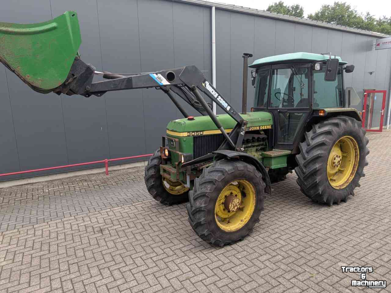 Schlepper / Traktor John Deere 3050
