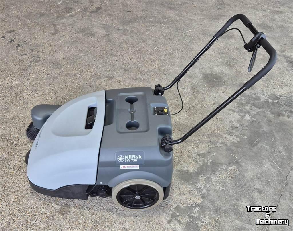 Kehrmaschine Nilfisk SW 750