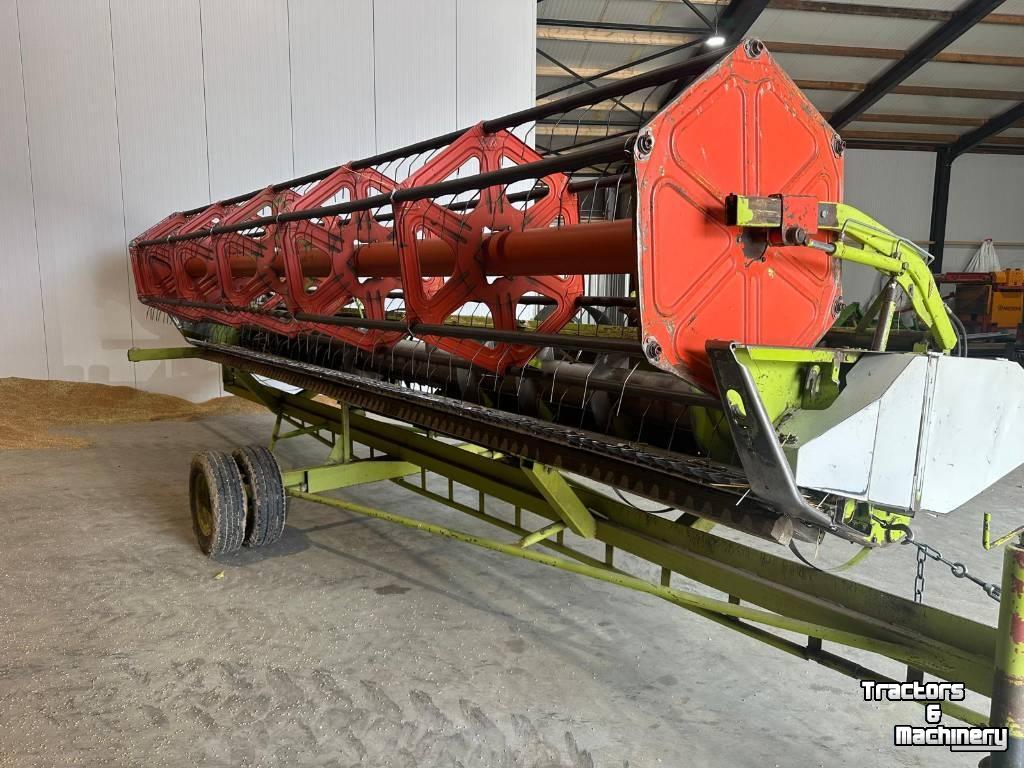 Mähdrescher Claas Dominator 218 Mega