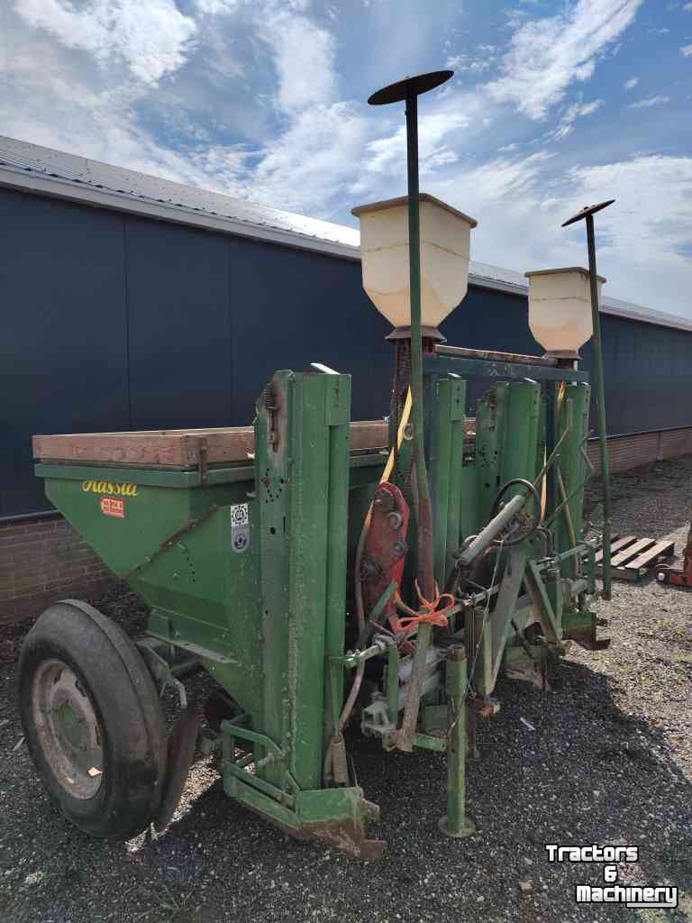 Kartoffellegemaschine Hassia Pootmachine