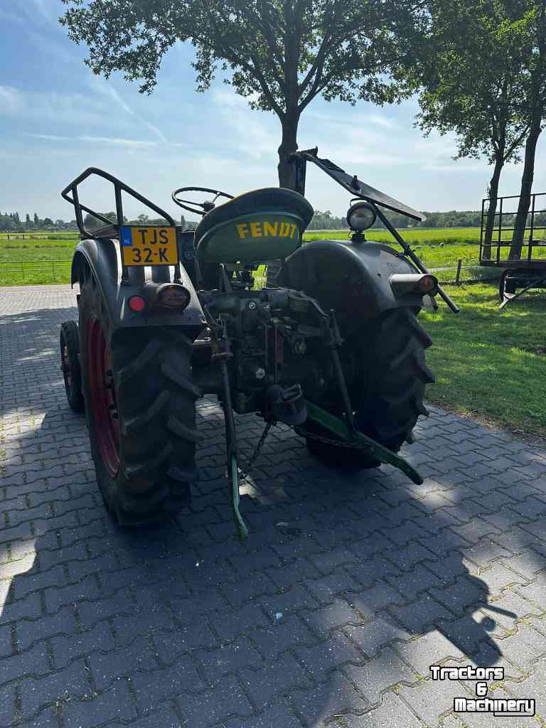 Schlepper / Traktor Fendt Farmer 1 met hef en maaibalk