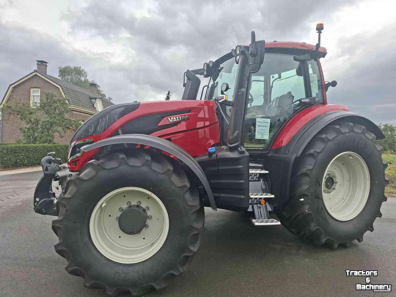 Schlepper / Traktor Valtra T175eA eenvoudige trekker voor een mooi prijsje