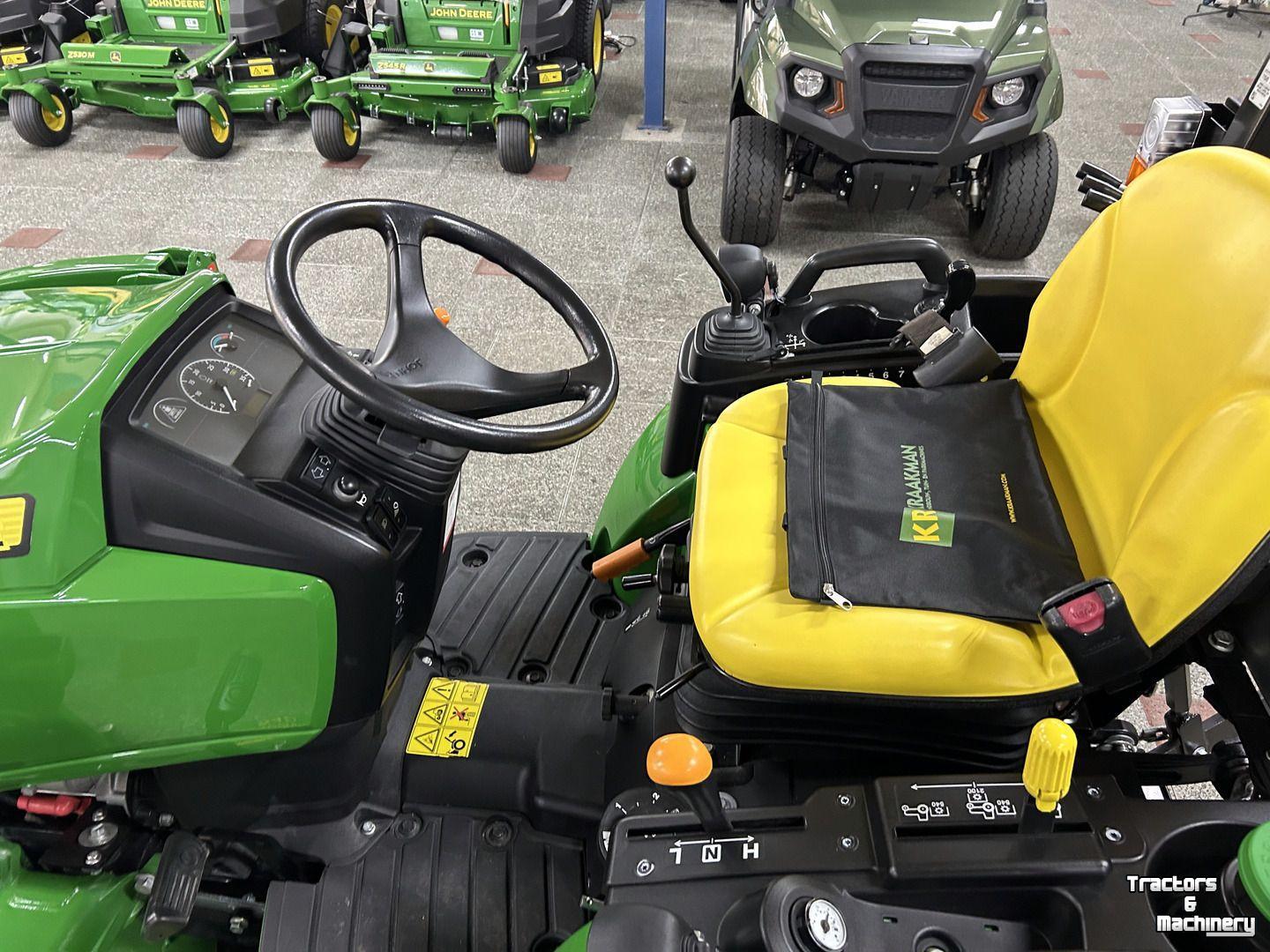 Obsttraktor John Deere 2026R