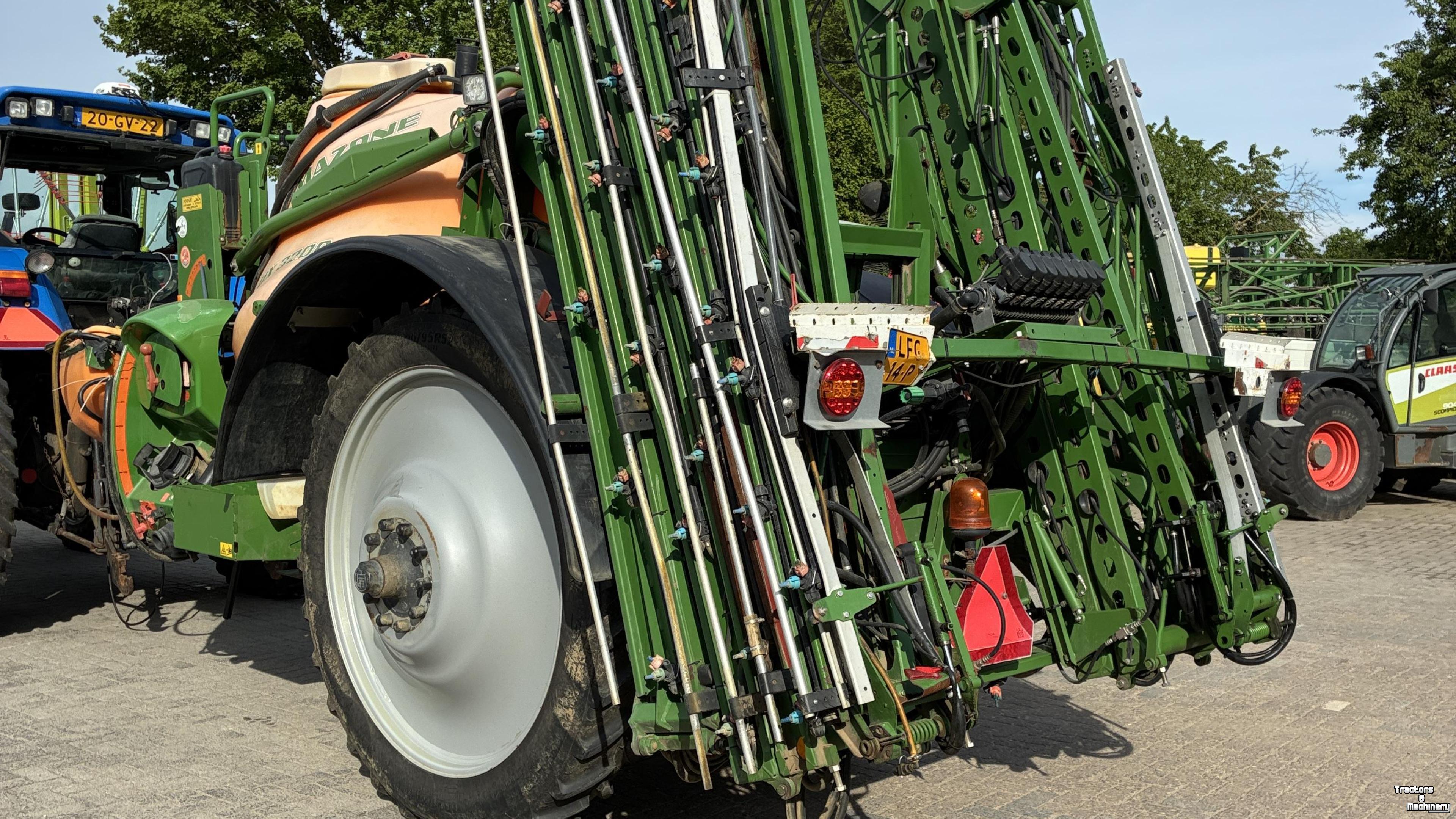 Feldspritze Amazone UX 3200 Special