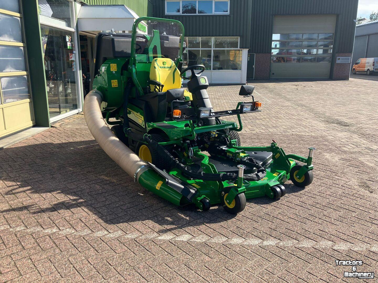 Aufsitzrasenmäher John Deere 1570
