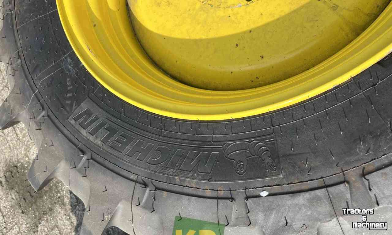 Räder, Reifen, Felgen & Distanzringe Michelin 380/85R30 Agribib Nieuw