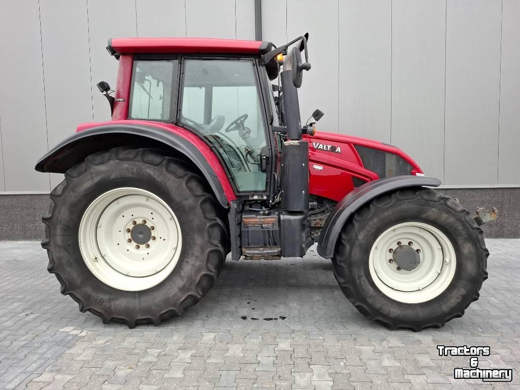 Schlepper / Traktor Valtra N 143 D