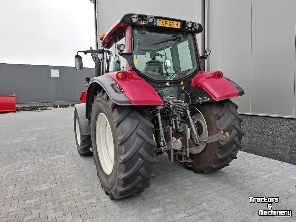 Schlepper / Traktor Valtra N 143 D