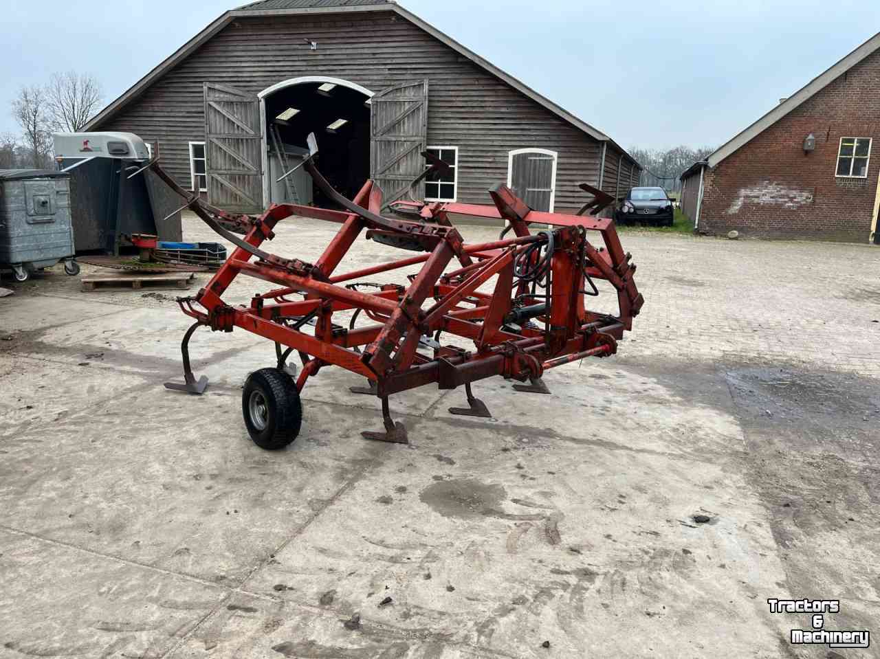 Grubber Kverneland Cultivator