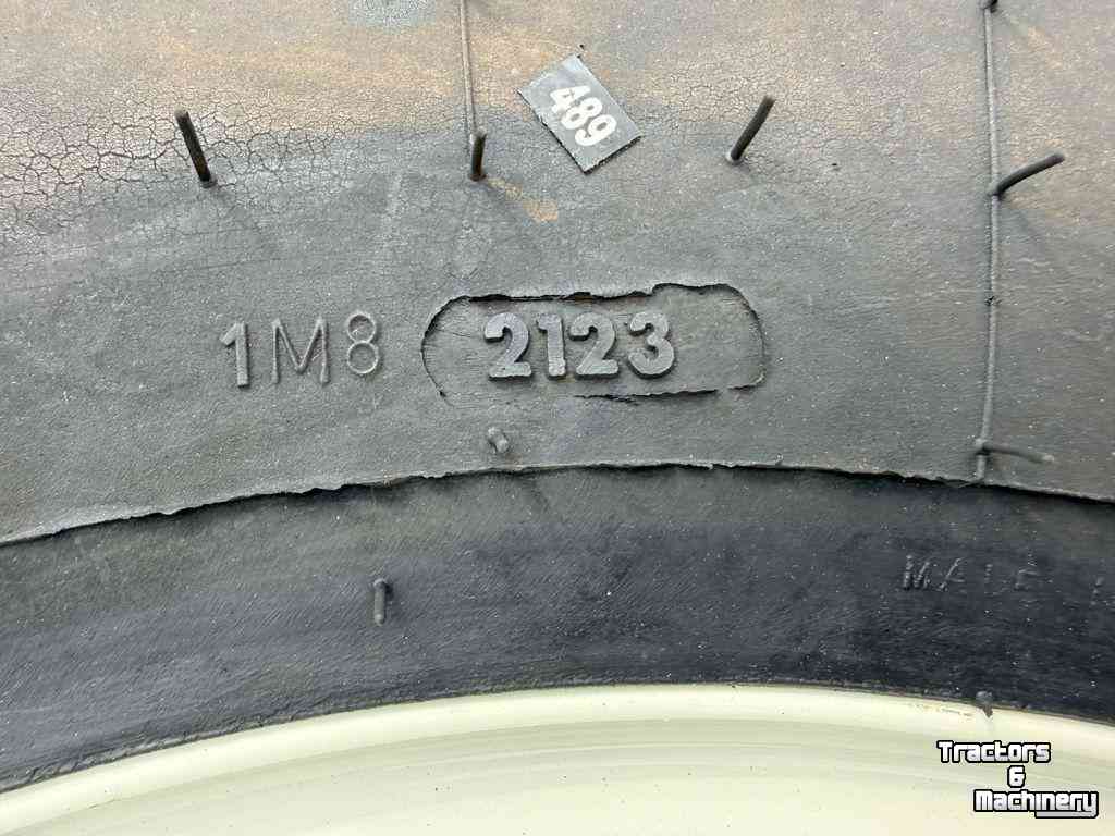 Räder, Reifen, Felgen & Distanzringe Vredestein 520/50R17 Flotation Trac met Velg