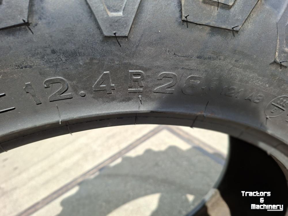 Räder, Reifen, Felgen & Distanzringe Pirelli 12.4R28