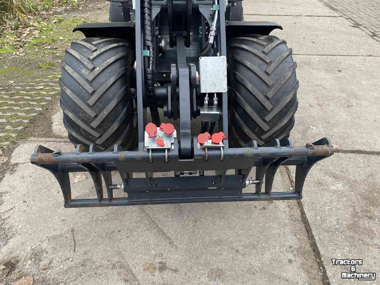 Radlader Pitbull X27-26V