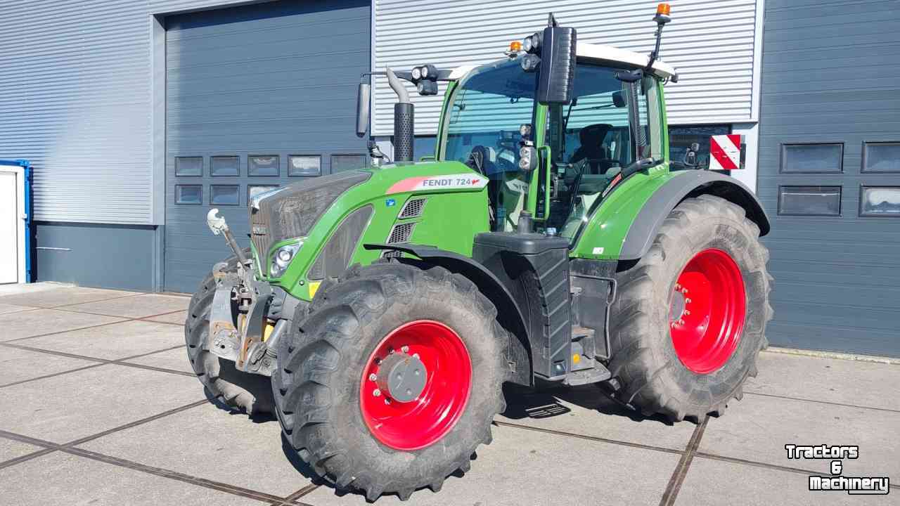 Schlepper / Traktoren Fendt 724 S4 Profi Plus