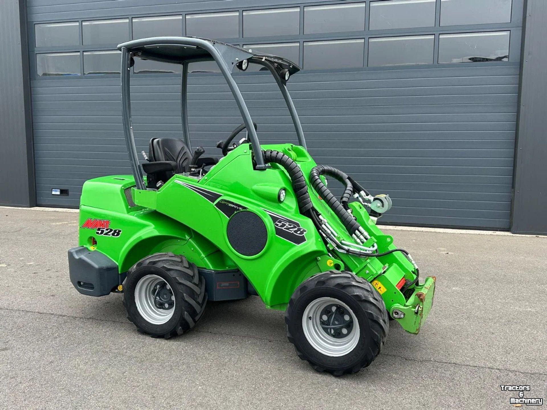 Radlader Avant 528 mini-shovel