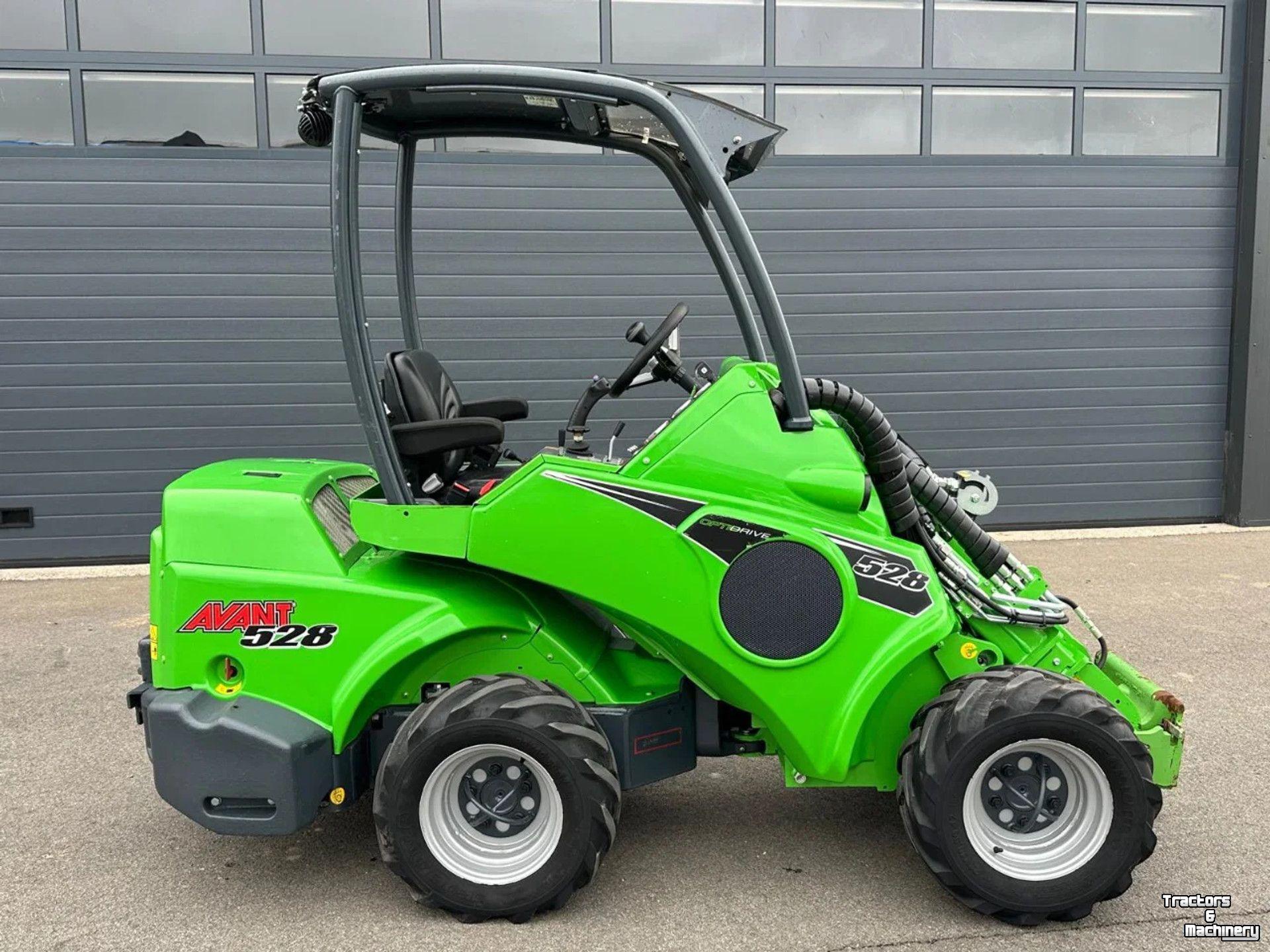 Radlader Avant 528 mini-shovel